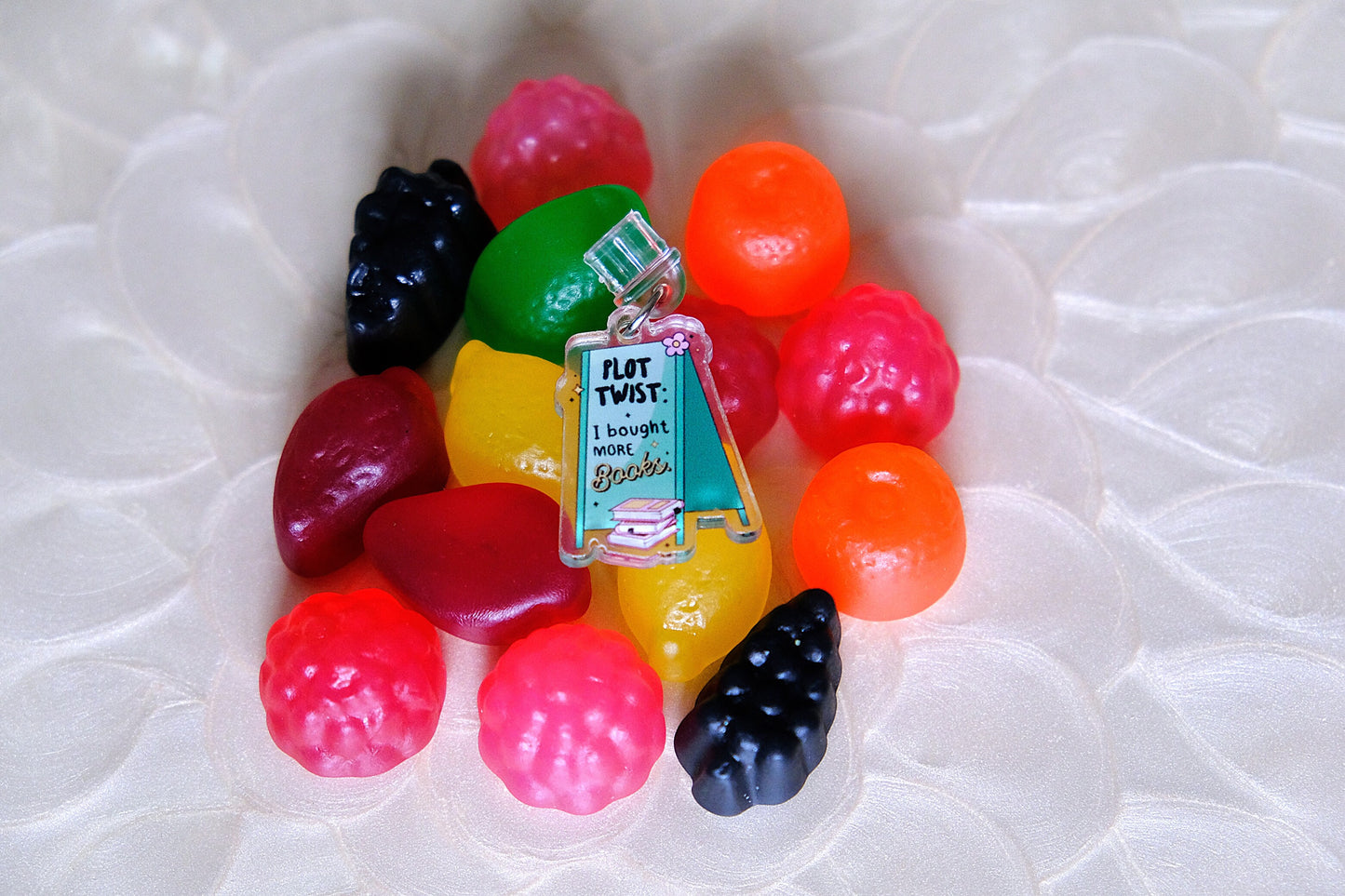 Kindle Charm - Plot Twist